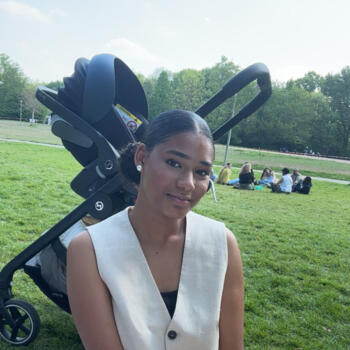 Babysitter in Rouen: Shainesse