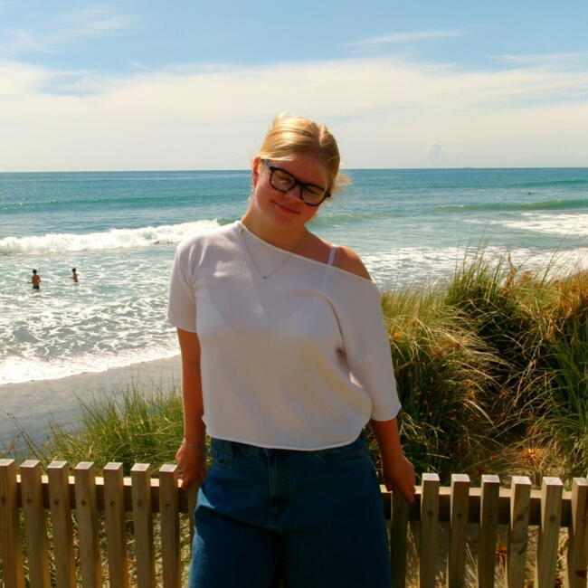 Babysitter in Auckland: Maddie