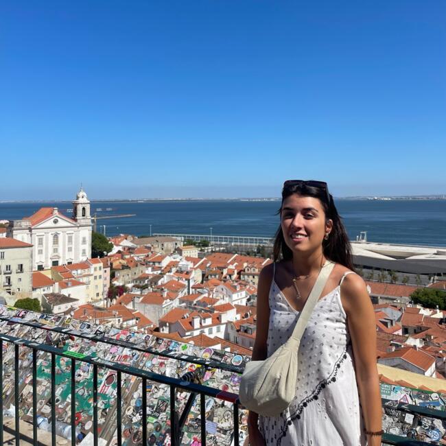 Babysitter em Montijo: Lara