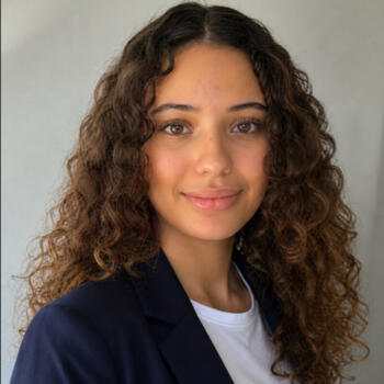 Babysitter Libourne: Laelle