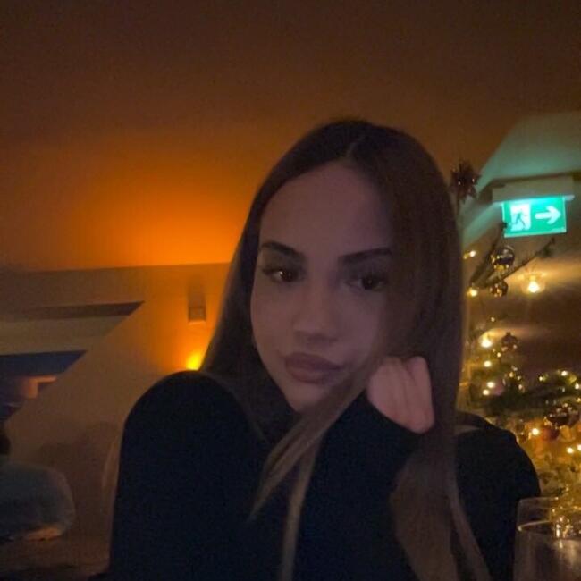 Babysitter in Muttenz: Enia