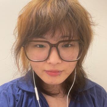 Babysitter in Bälinge: Yeji