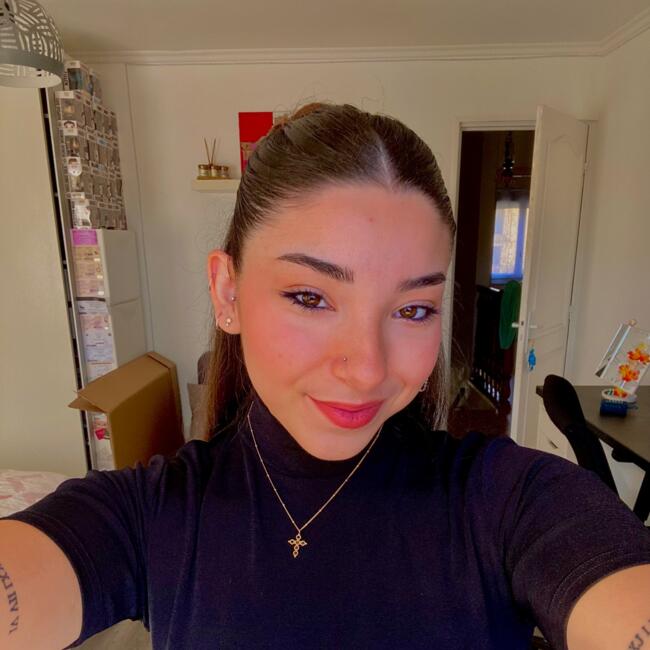 Babysitter in Pérols: Clara