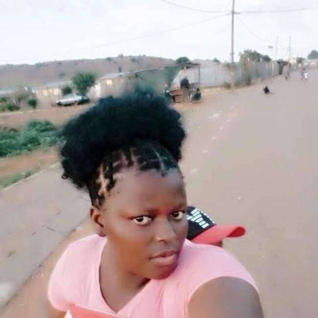 Babysitter in Johannesburg: Felicity