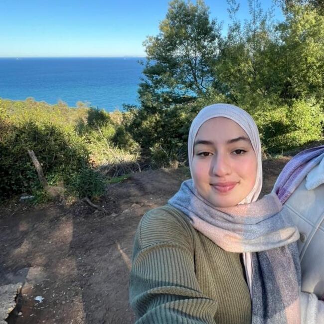 Nanny in Tangier: ملاك