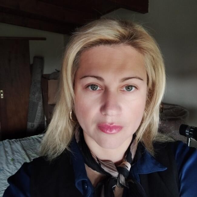 Babysitter στην περιοχή Καλαμάτα: Έμμυ 