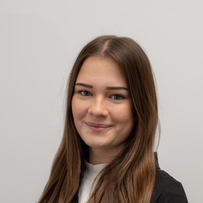 Babysitter in Niederhasli: Lana