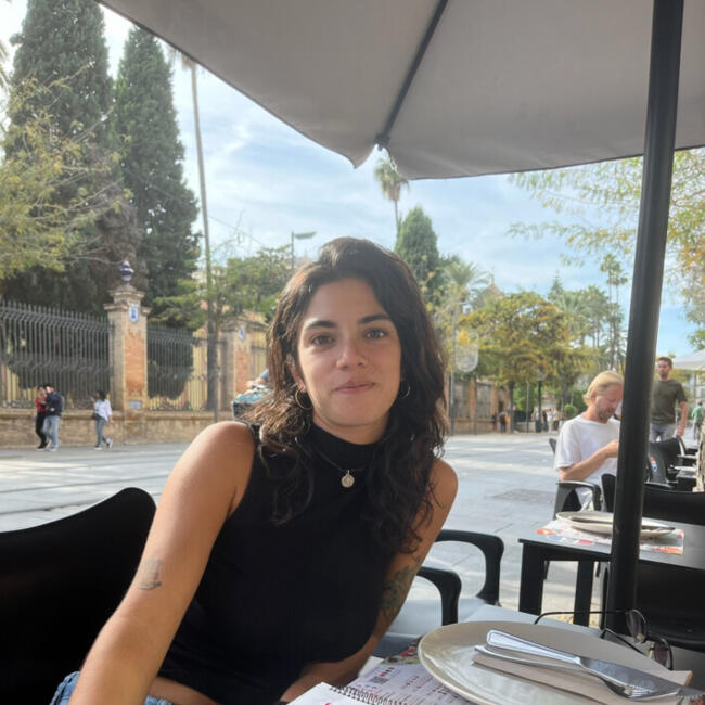 Babysitter in Valencia: Daniella