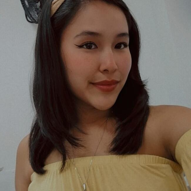 Niñera en Trujillo: HITOMI