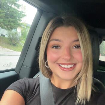 Babysitter Calgary: Rita