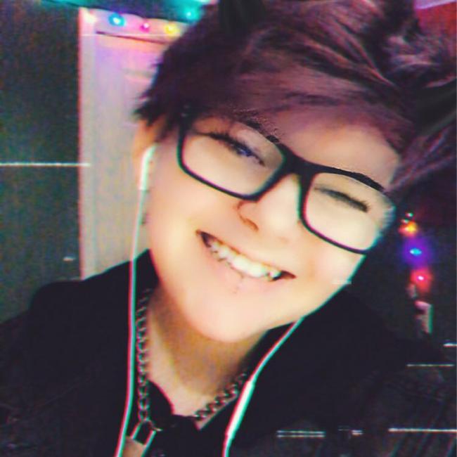 Jay (15) Babysitter in Calgary Babysits