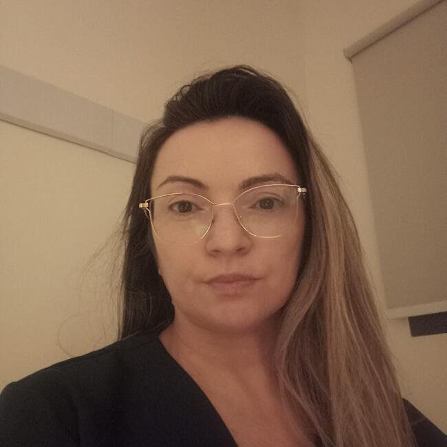 Babysitter in Osasco: Vania