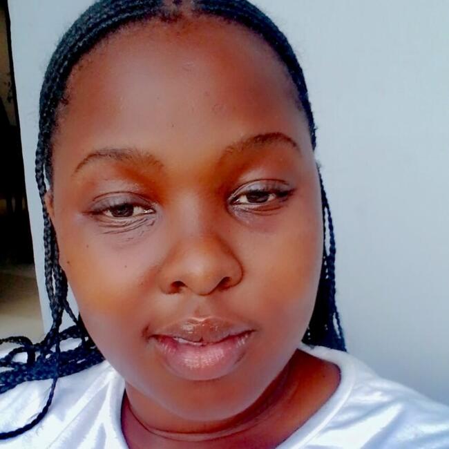 Babysitter in Richmond: Sinenhlanhla