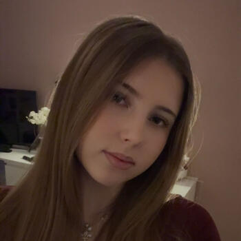 Babysitter in Vienna: Lamija