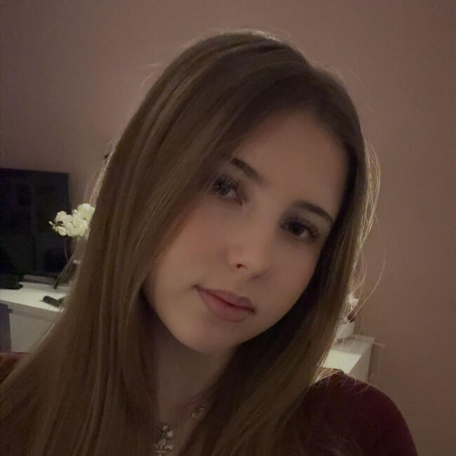 Babysitter in Vienna: Lamija