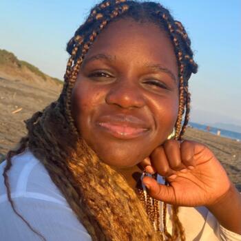 Babysitter in Latina: Favour