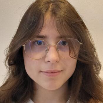 Babysitter in Livry-Gargan: Melody