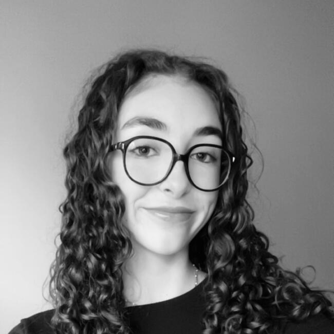 Babysitter in Bordeaux: Celia