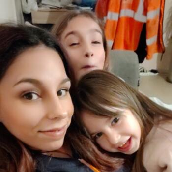 Offre d'emploi pour assistante maternelle à Saint-Juéry: job de garde d'enfants Alisson