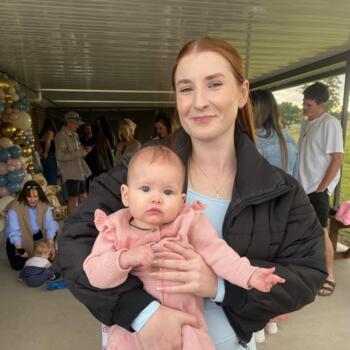 Babysitter in Cliftleigh: Libby