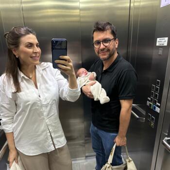 Emprego de babá em Rio do Sul: emprego de babá Mirelle Taíne