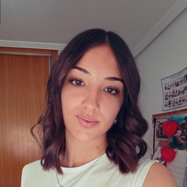 Babysitter in Alicante: Laura