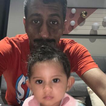 Babysitting job in Kuala Lumpur: babysitting job Abdulelah