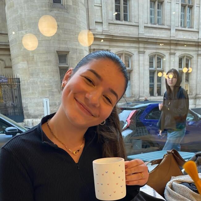 Babysitter in Boussy-Saint-Antoine: Chiara