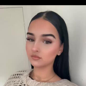 Babysitter in Seyssinet-Pariset: Hamida