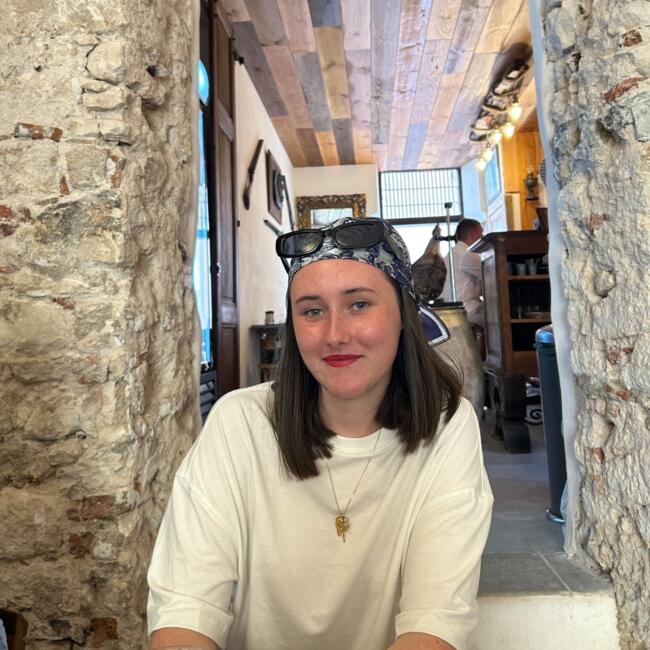 Babysitter in Troyes: Celine