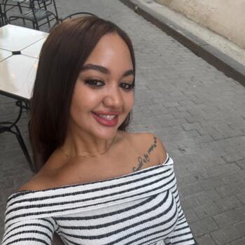 Babysitter in Nashville: Aiza