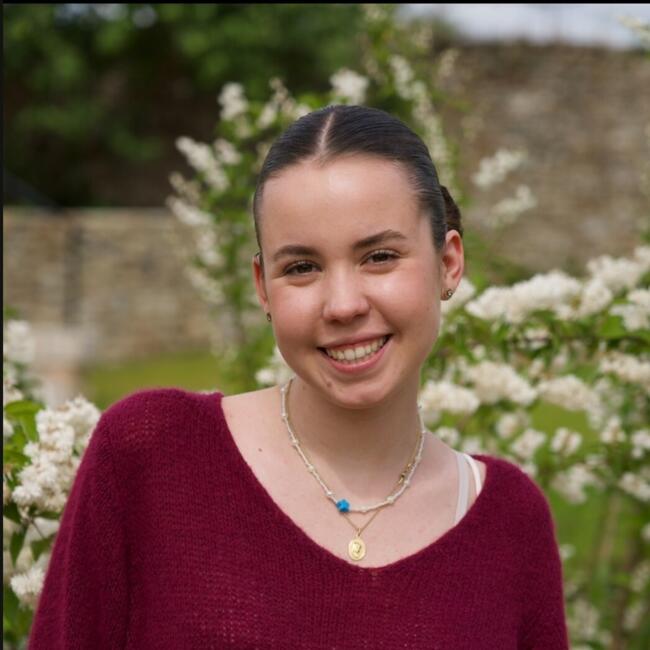 Babysitter in Villejuif: Mathilde