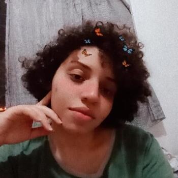 Babá em Aracaju: Laís