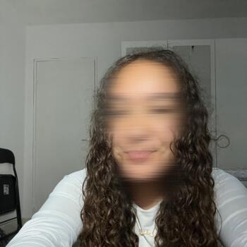 Baby-sitter à Verdun-sur-Meuse: Ines