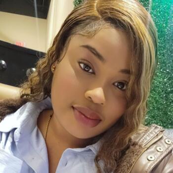 Babysitter in New Haven: Jobeth