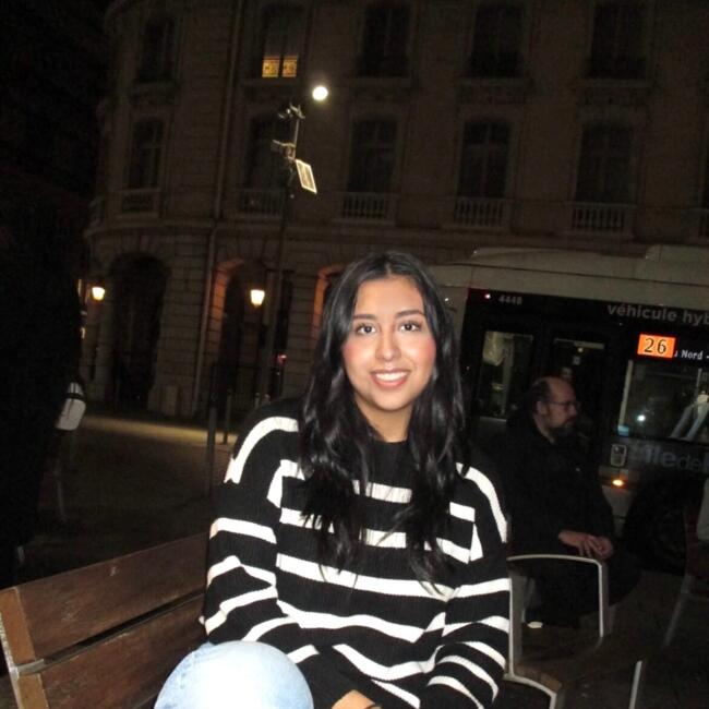 Babysitter in Paris: Ximena