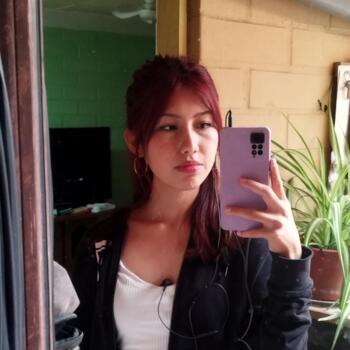 Niñera en Talagante: Millaray