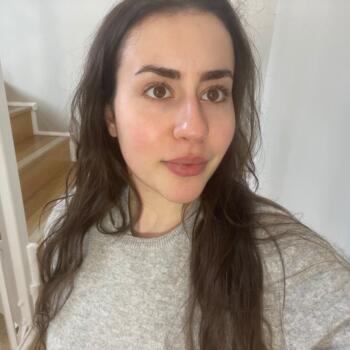 Babysitter in London: Bella