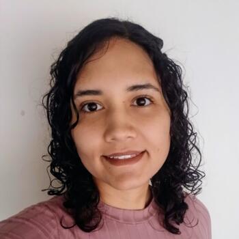 Niñera en Huánuco: Camila