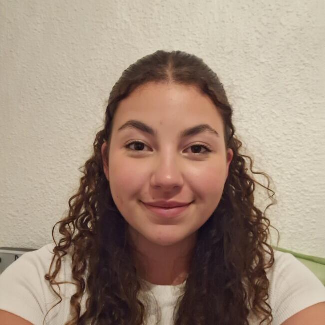 Babysitter in Lyon: Yvana
