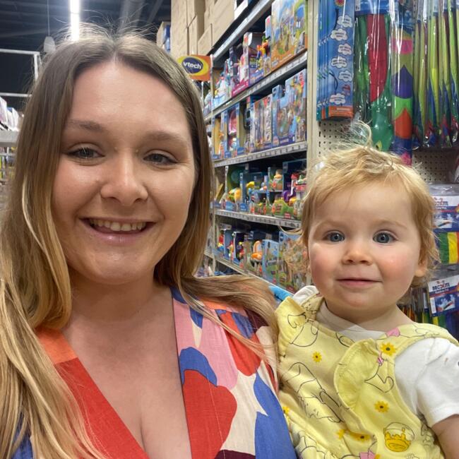 Tia Babysitting Job in Gold Coast Babysits