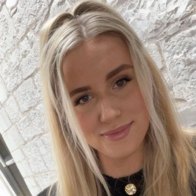 Babysitter in Cork: Aoife