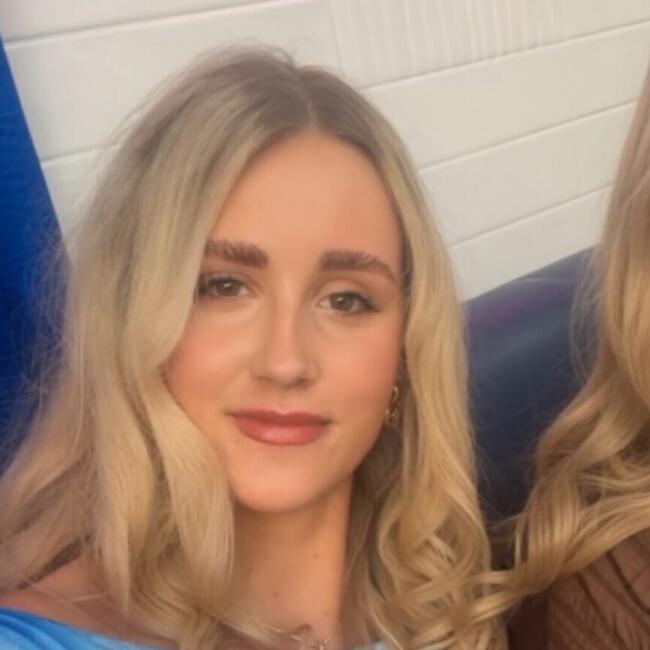 Babysitter in Cork: Aoife