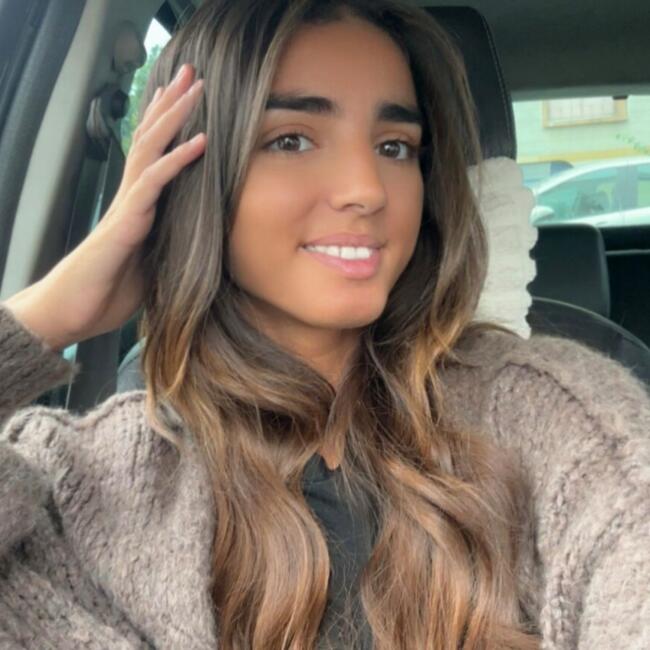 Babysitter in Aubervilliers: Manal