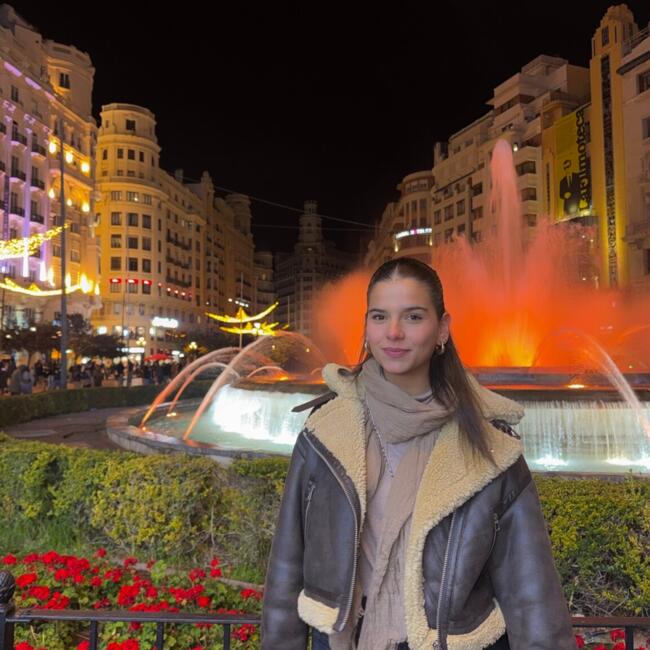 Niñera en Algemesí: Claudia