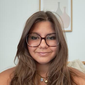 Babysitter in Pessac: Lena
