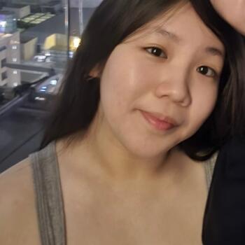 Babysitter in Singapore Island: Min rui