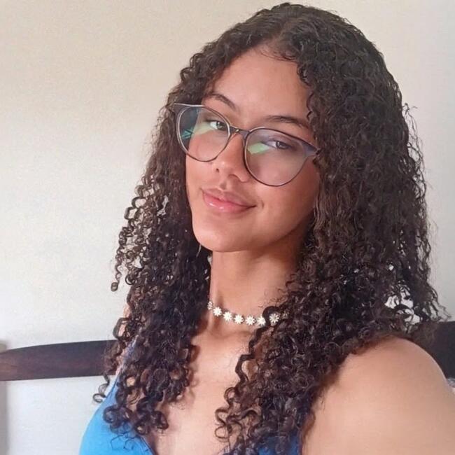 Babá em Mariana: Yasmim