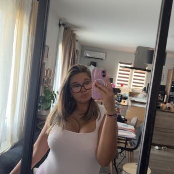 Babysitter Chaleins: Alicya