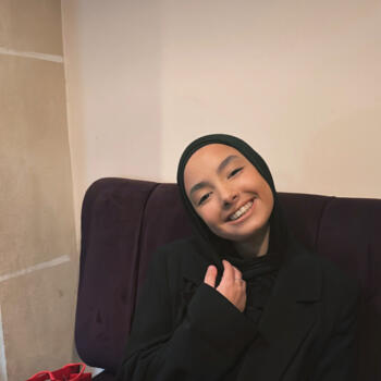 Babysitter in Noisy-le-Grand: Kenza